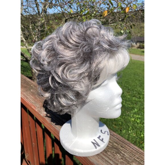 Wig Short Curly Gray With Bangs Silver Layered Hair Wavy Grey Womens - Picture 8 of 13